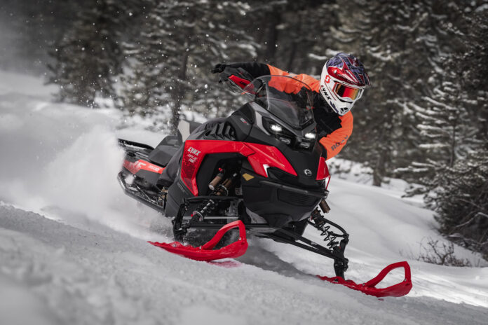 031524_RAVE_WEB 2025 LYNX RAVE RE 600R