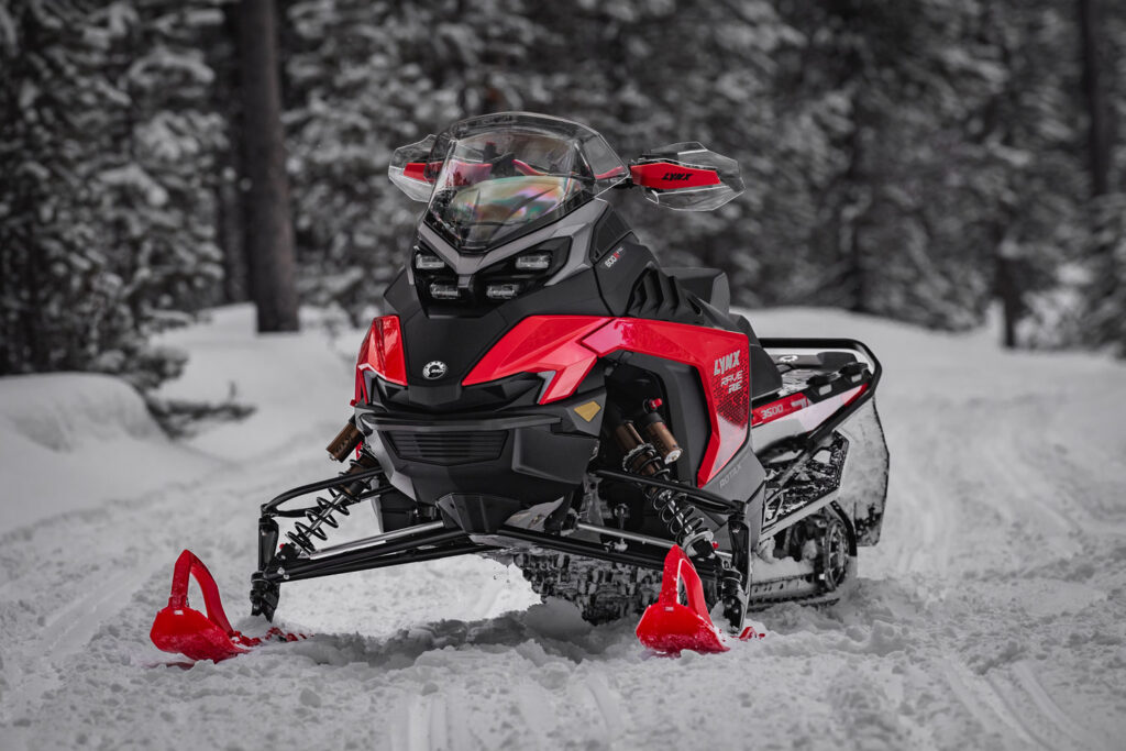 2025 LYNX RAVE RE 600R