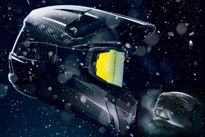 031725_GEAR_WEB CKX AMS Titan Helmet with Apex Goggle