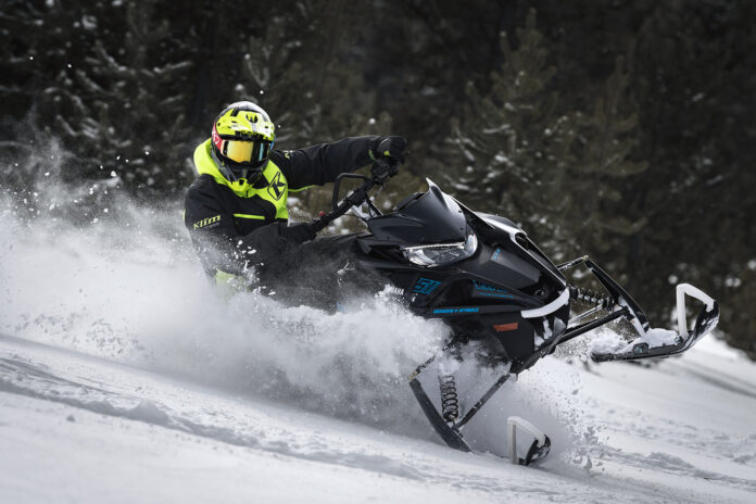 031824_GEAR_WEB KLIM F3 Carbon Pro Helmet ECE