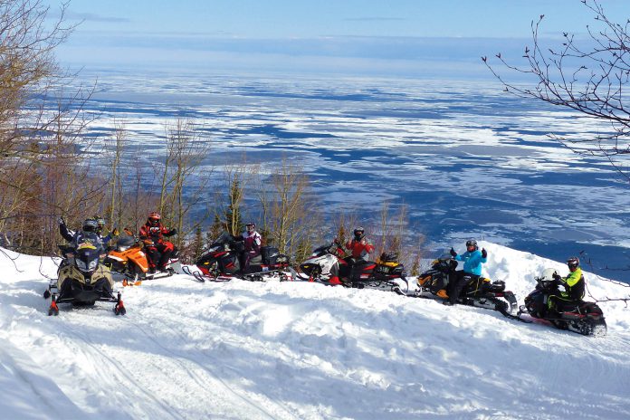 100822_QUEBEC_LEAD QUÉBEC - The World's Must-Ride Destination This Winter!