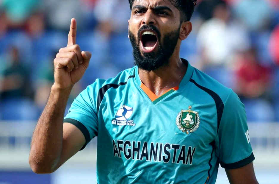 নিলাম বাউন্ডারিকে দাম দেয়, ট্রফি যায় ডট-বলের হাতে